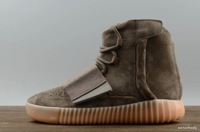 750 Yeezy adidas Brown BY2456 Boost Light 0722